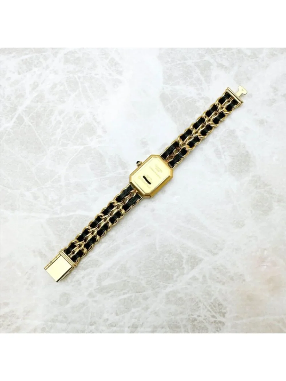 Chanel Premiere M Watch Quartz Leather with Booklet